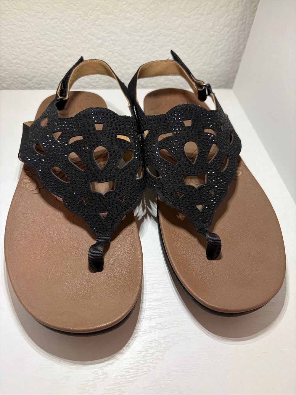 Rockport Black Laser-Cut T-Strap Sandals with Brown Footbed
